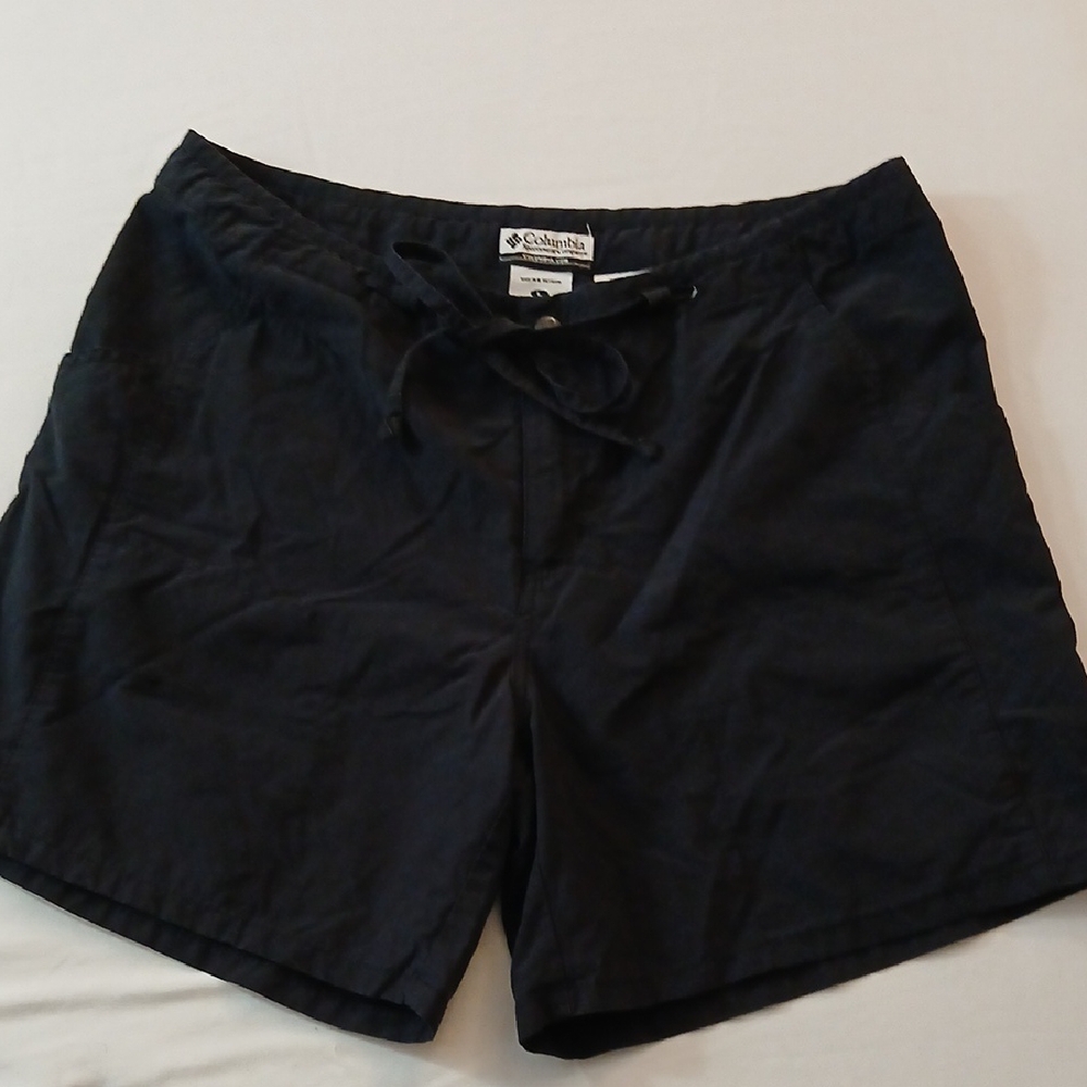 Columbia Women's Black Shorts